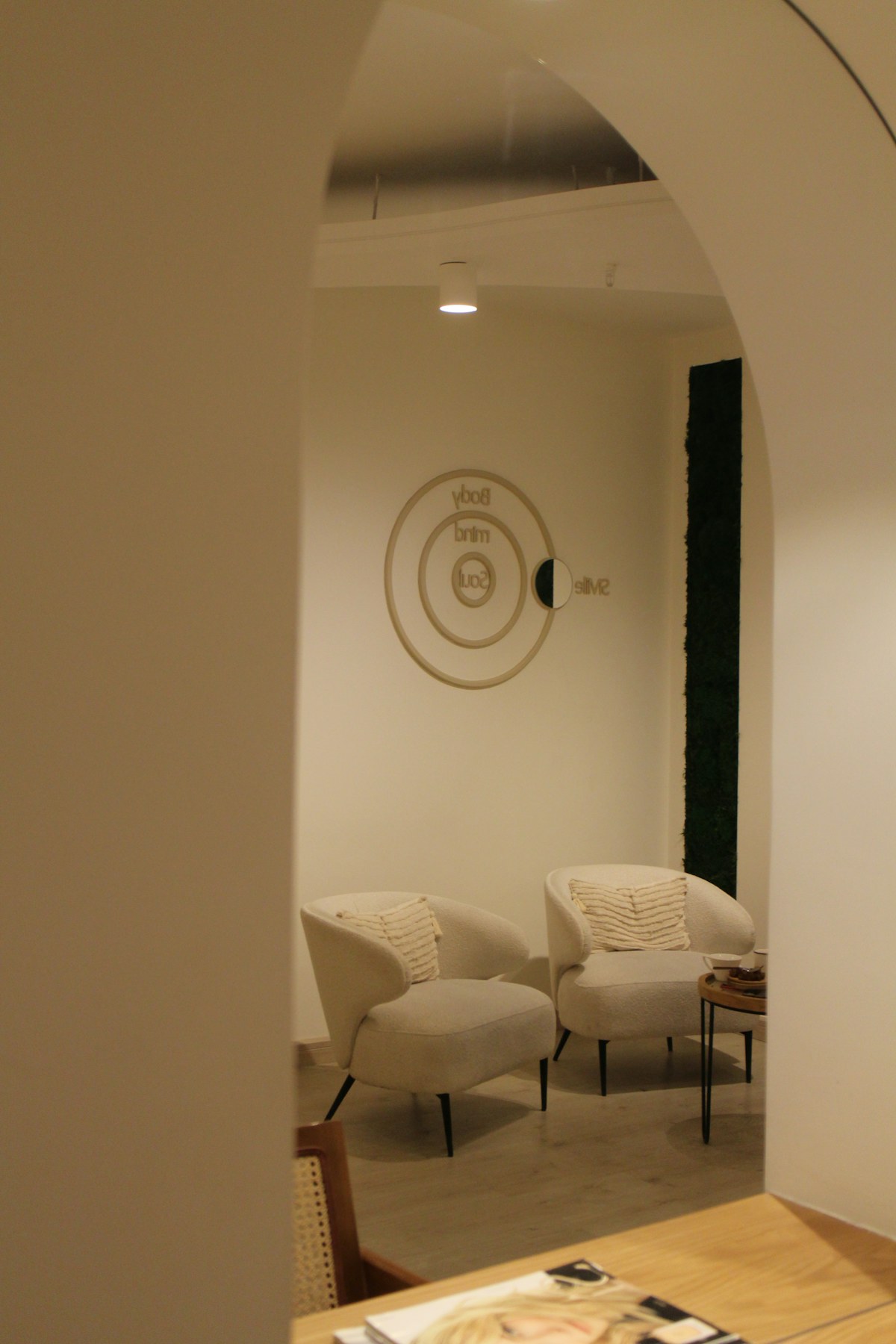 Recepção sofisticada de uma clínica de estética